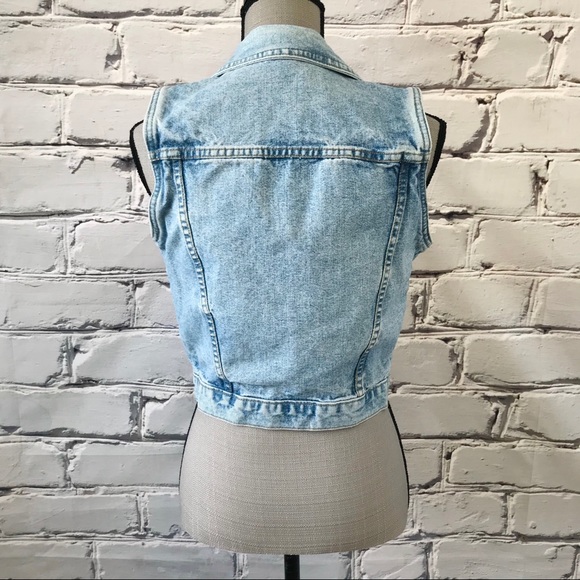 Guess Vintage Light Denim Cropped Jean Jest - Picture 4 of 7